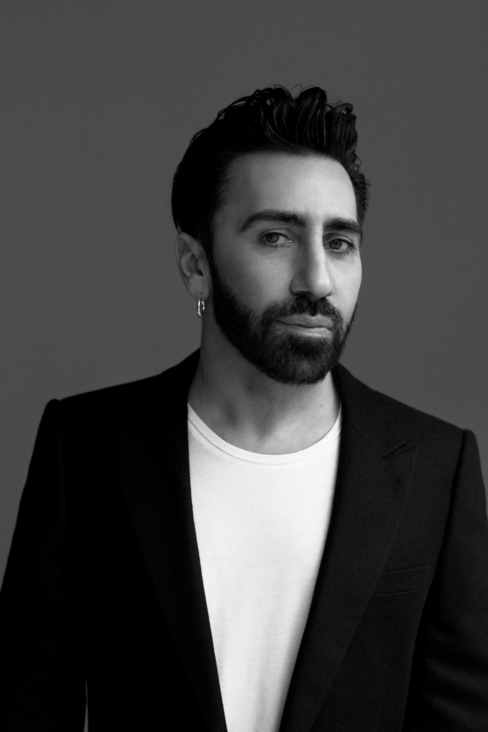 Louis Vuitton presenta a Johnny Coca como Director de artículos de cuero femeninos