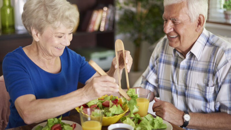 Alimentación y nutrición en personas adultas mayores