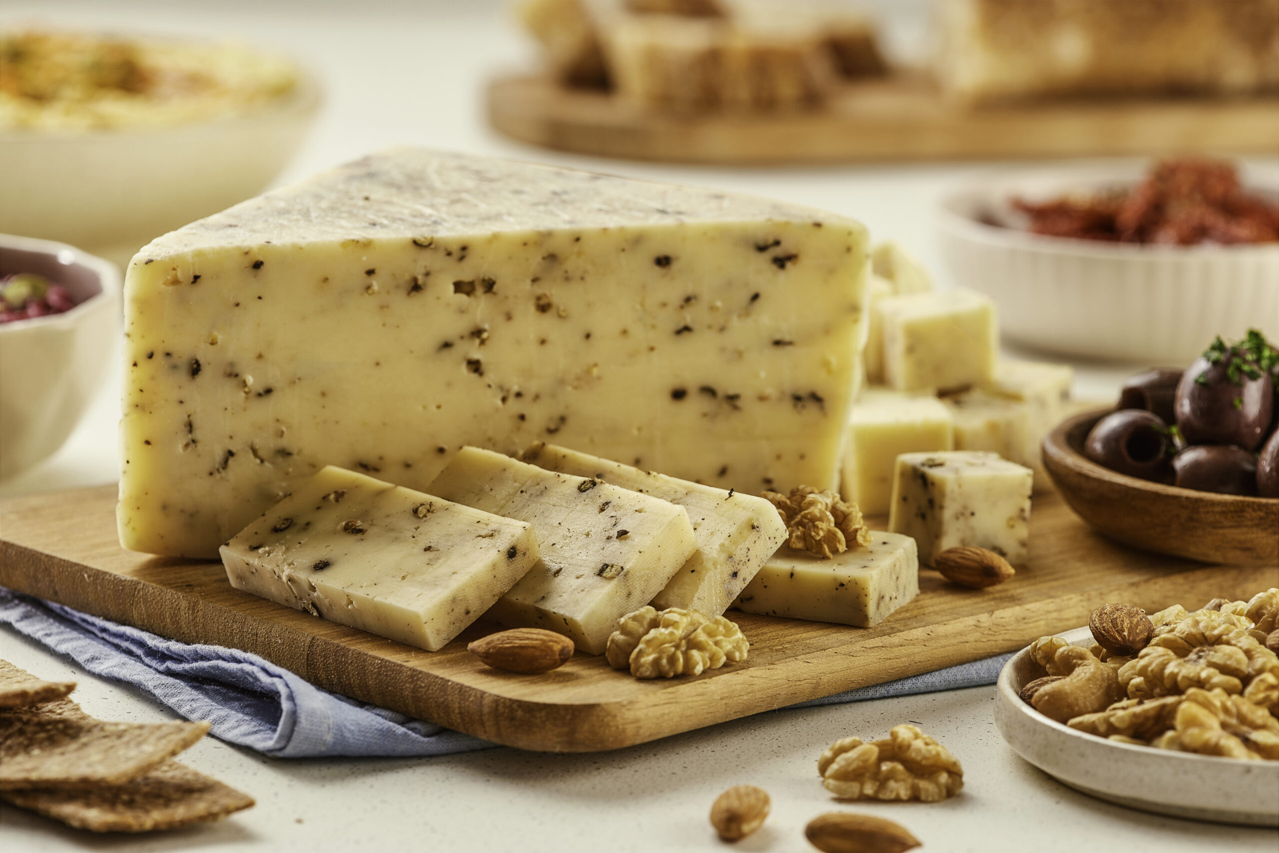 Santa Rosa desata una “tormenta de sabor” con su nuevo queso con pimienta
