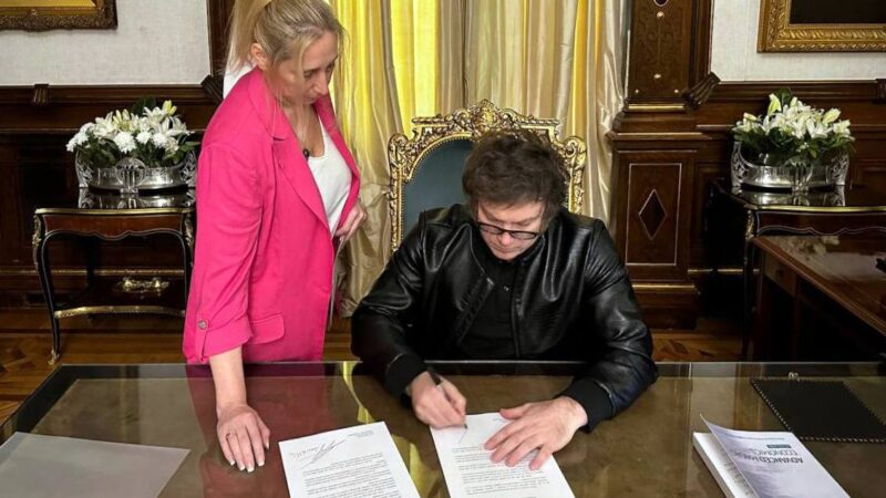 El Presidente Milei invitó a Su Santidad, el Papa Francisco, a la Argentina