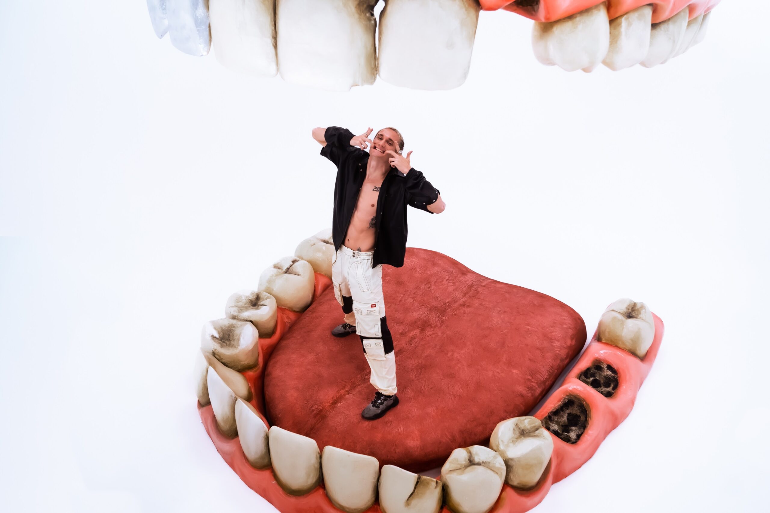 Marki musicaliza en FITB un miedo universal: al dentista
