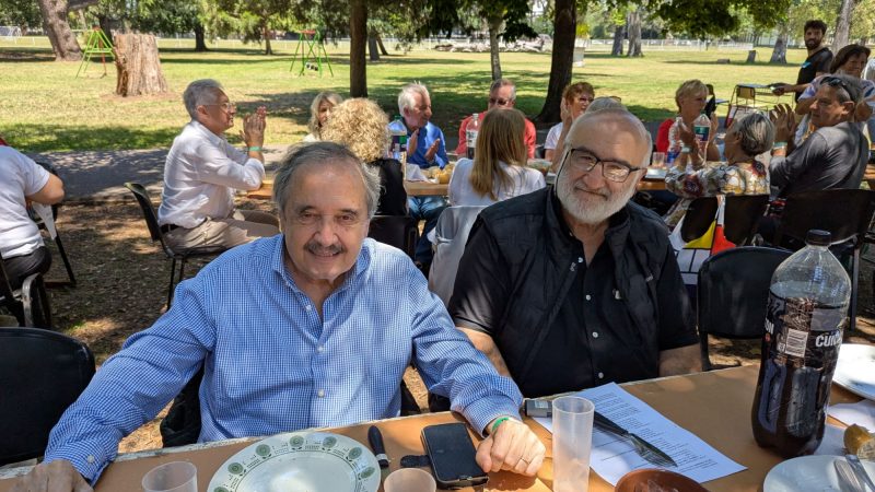 Arturo Ter Akopian acompañado por Ricardo Alfonsín encabezaron el Asado Fin de Año de la Casa de Auxilio de Ramos Mejía