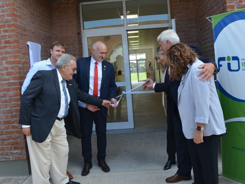 Se inauguró el nuevo Edificio de Agrimensura en Olavarría