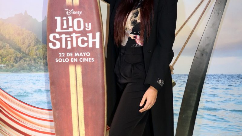 Belu Lucius en el estreno de Lilo y Stitch