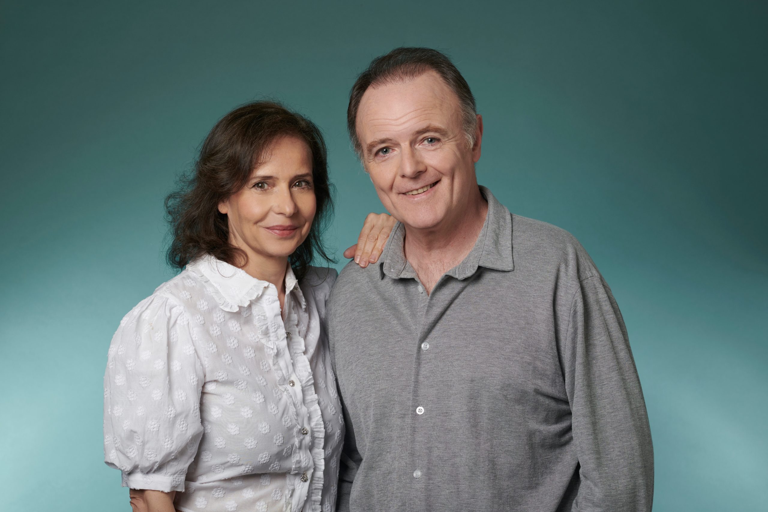 Gabriela Toscano y Luis Machín, frente a frente en “Relatividad”, un drama histórico con ecos contemporáneos